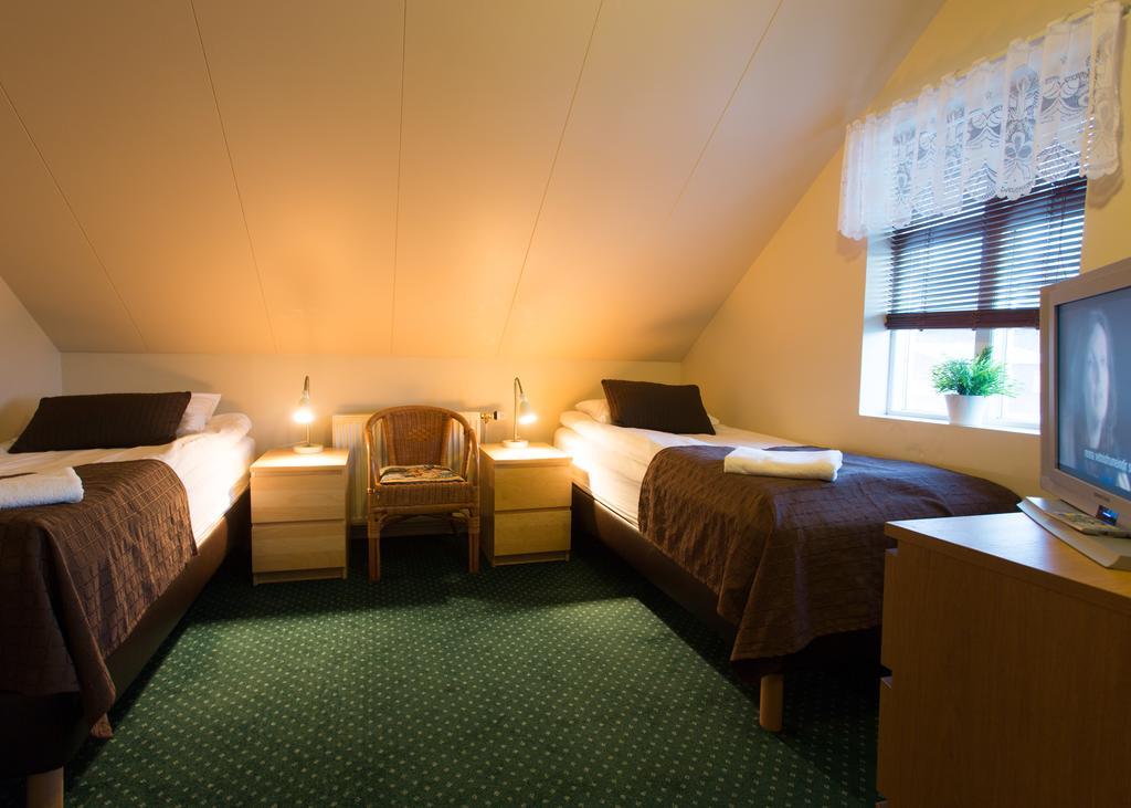 550 Guesthouse Saudarkrokur Rum bild